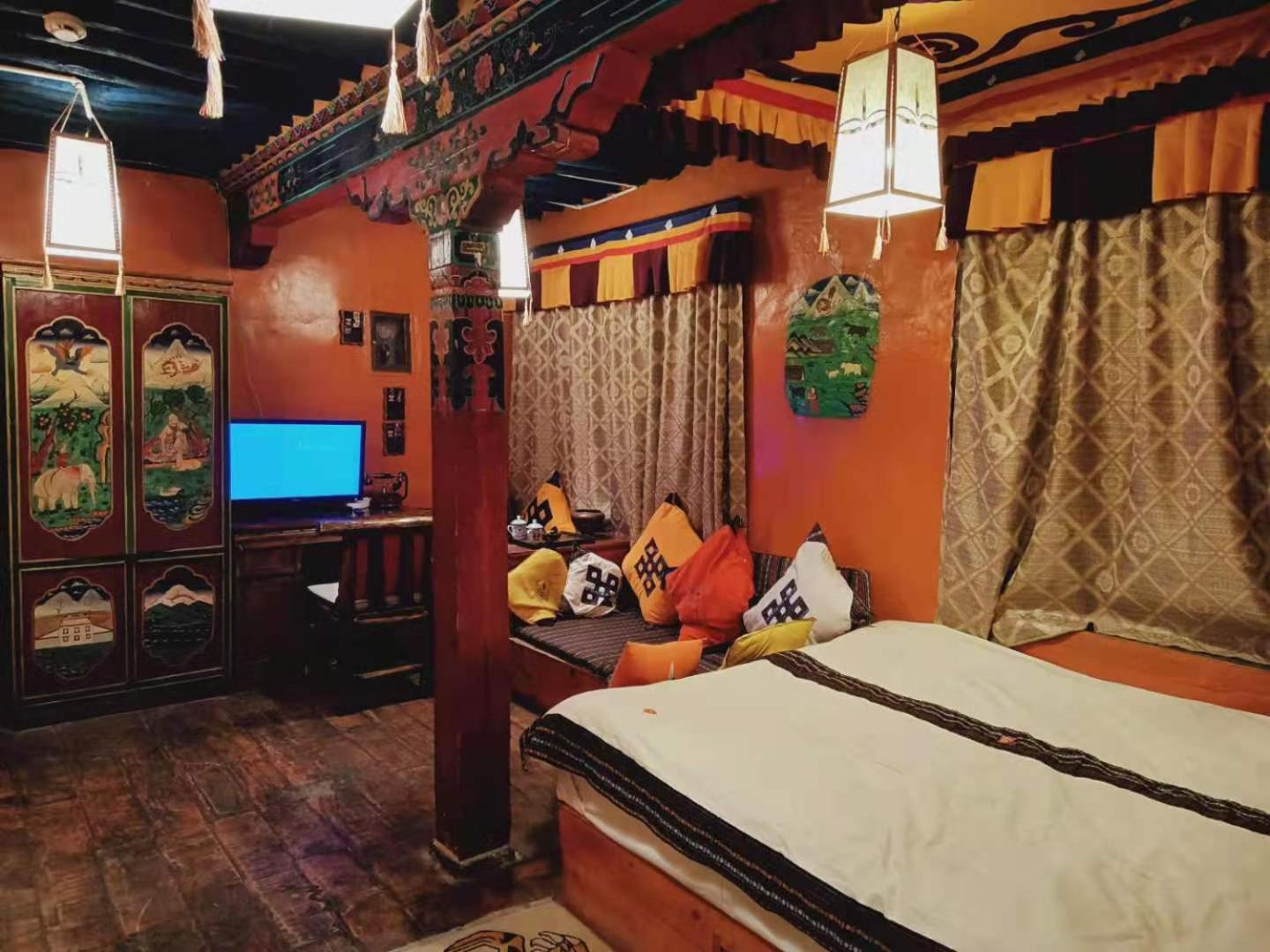 Shambhala Palace Hotel Lhasa Exterior photo