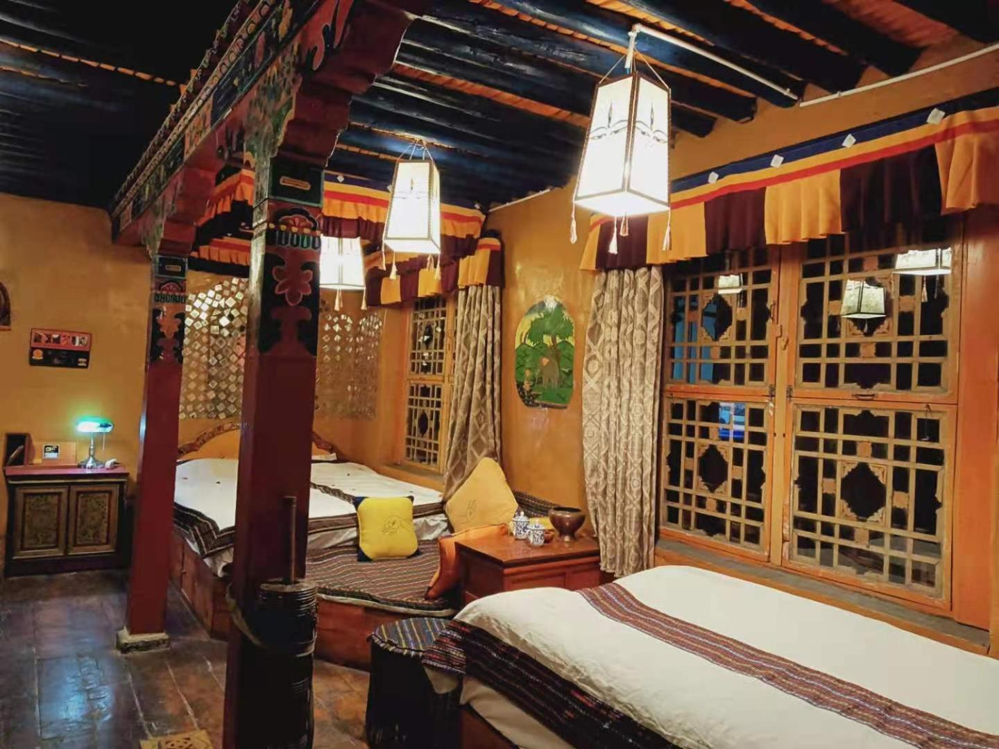 Shambhala Palace Hotel Lhasa Exterior photo